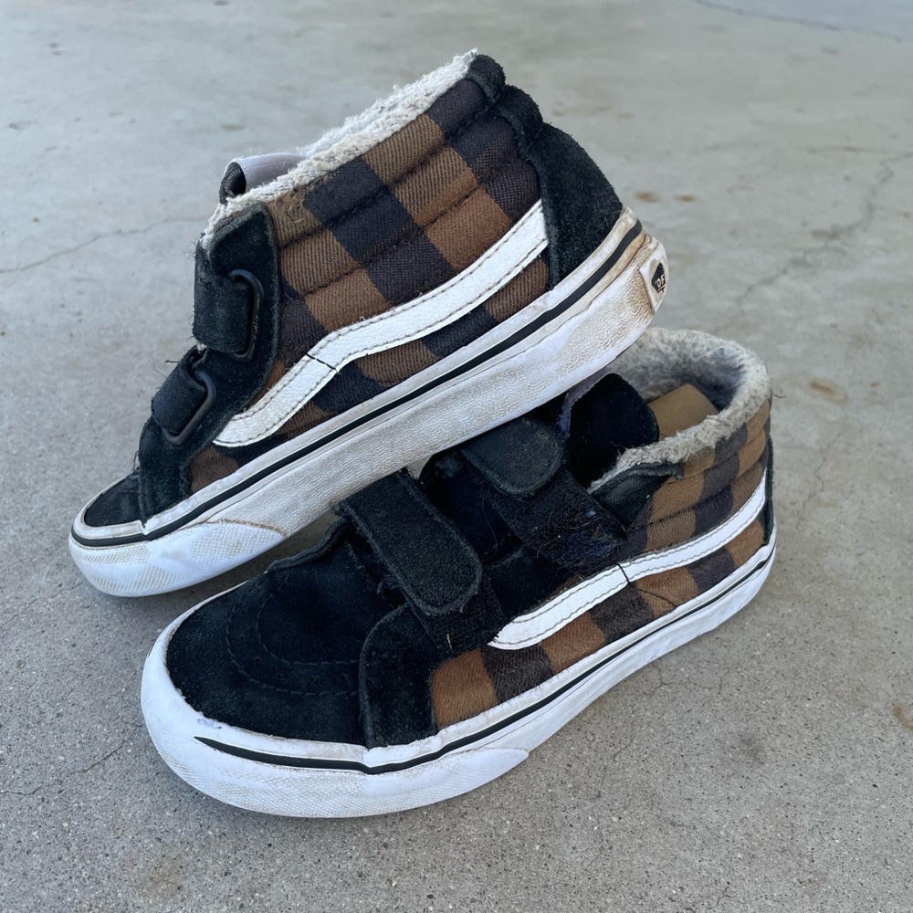 Brown Plaid Sk8-Mid Reissue V Sherpa Shoe Kids Size 1 (used)